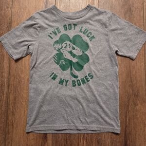 Kids' Gray Short-Sleeve Tee with Green Shamrock Dinosaur Graphic